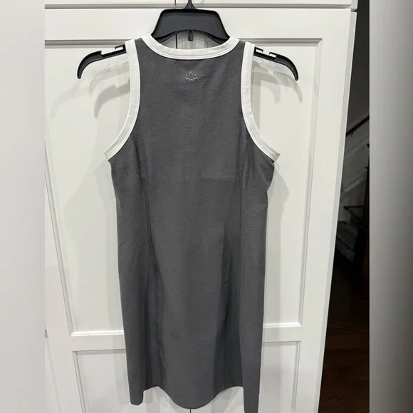 Beyond yoga NEW Spacedye Outlines sleeveless dress Size Small - Picture 7 of 7